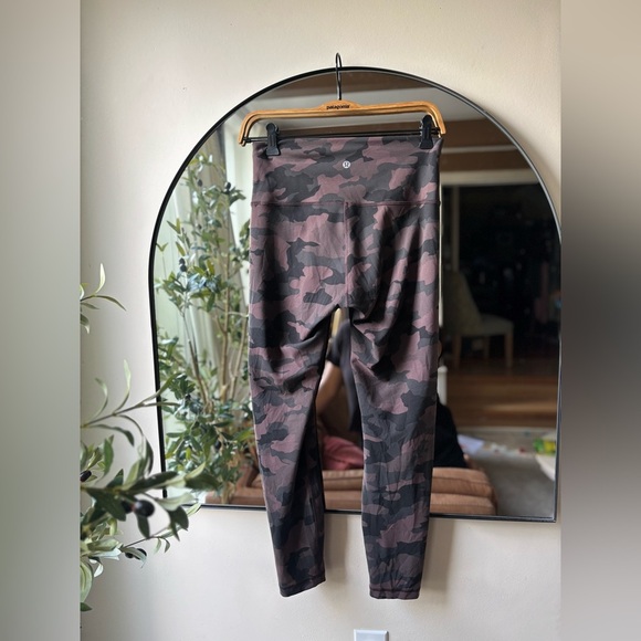 LULULEMON | high rise underwunder tight | size 8 - Picture 2 of 4